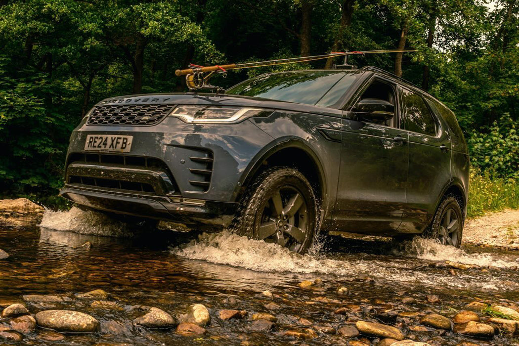Genuine Land Rover Discovery 5 Style 5098 20" Alloy Wheels & Off Road Tyres