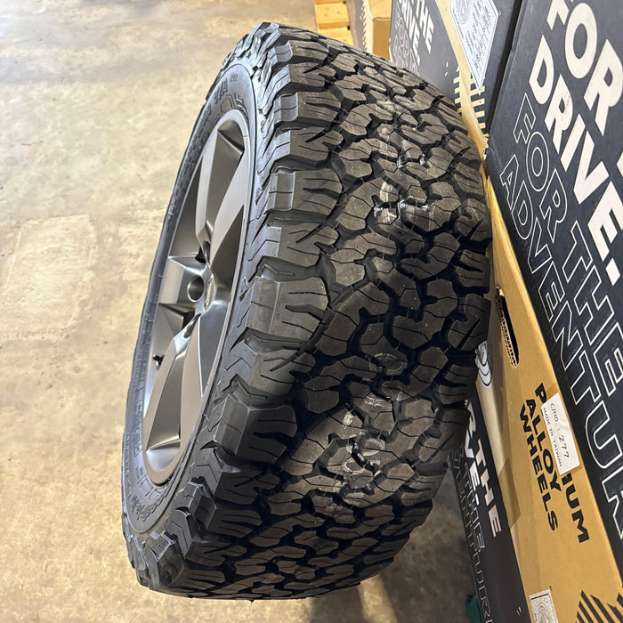 Genuine Land Rover Discovery 5 Style 5098 20" Alloy Wheels & Off Road Tyres