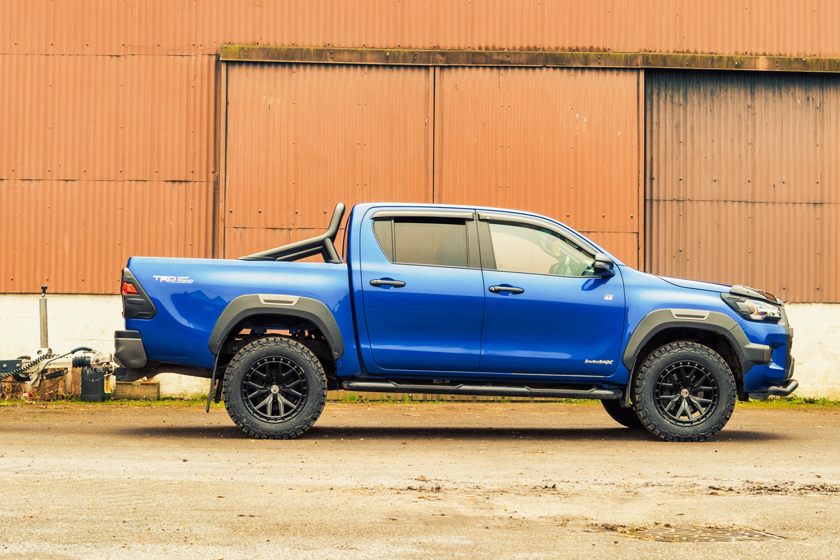 NRC-2 CHRONOGRIP 18" Toyota Hilux Off Road Alloy Wheels &amp; Tyres