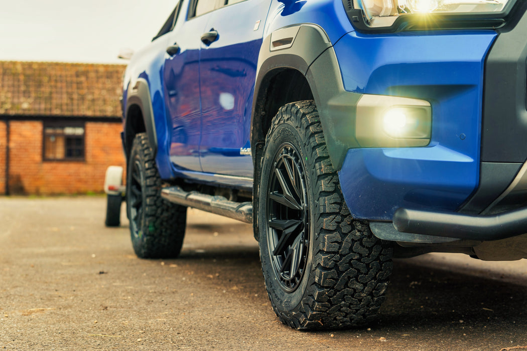 NRC-2 CHRONOGRIP 18" Toyota Hilux Off Road Alloy Wheels & Tyres