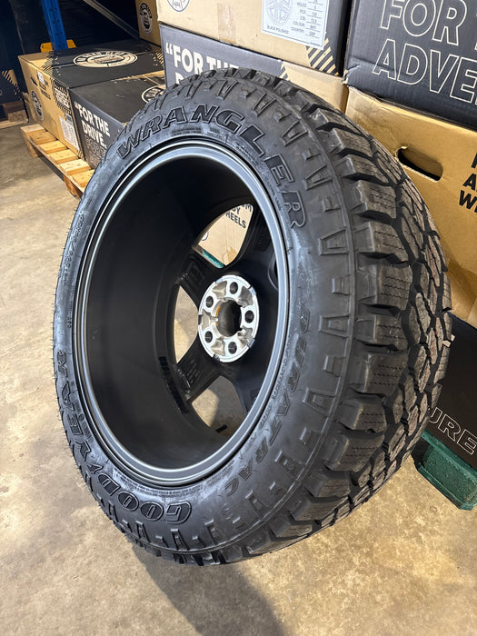 Genuine Land Rover Discovery 5 Style 5094 20" Alloy Wheels & Off Road Tyres