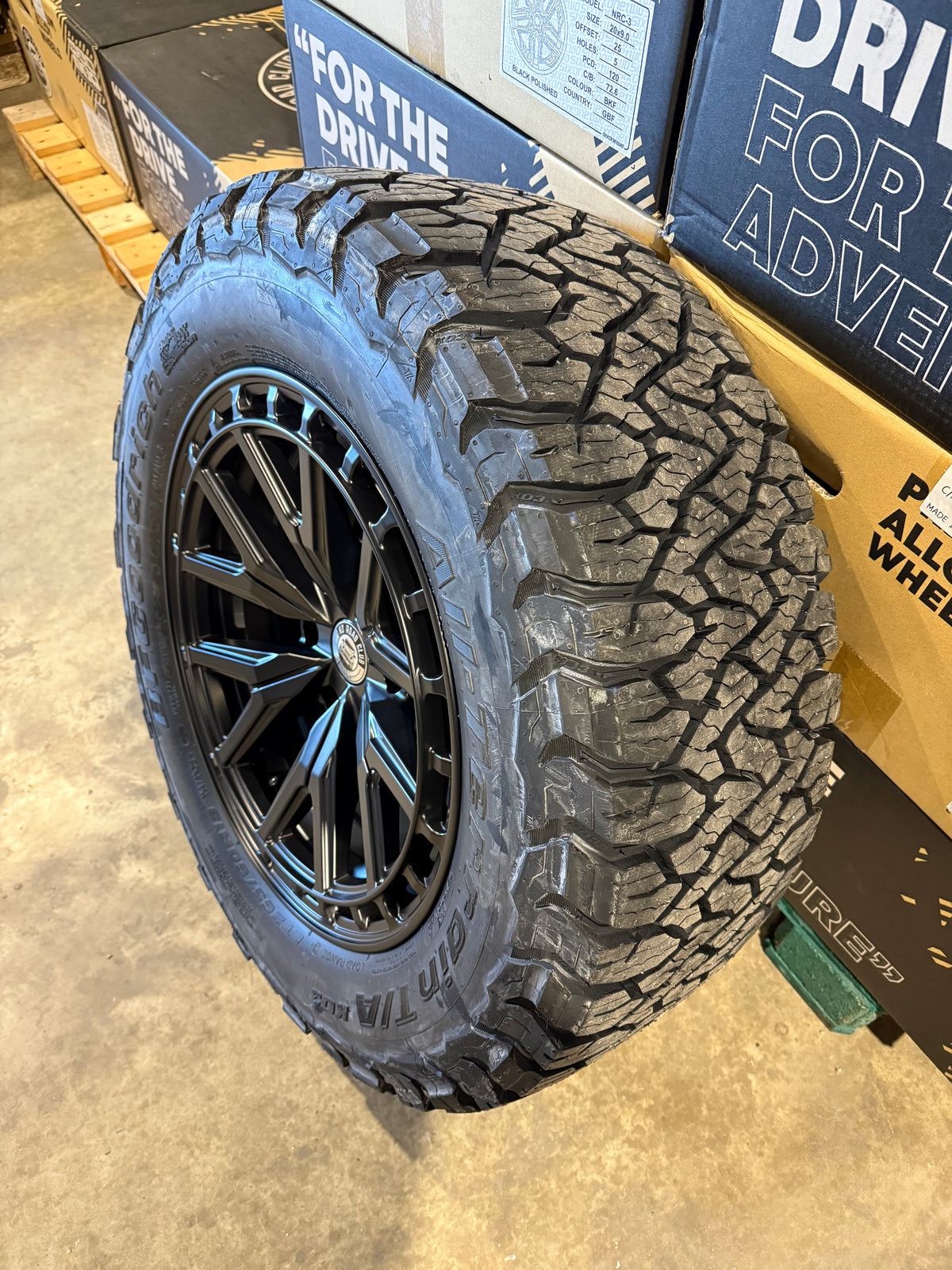 NRC-2 CHRONOGRIP 18" Toyota Hilux Off Road Alloy Wheels &amp; Tyres