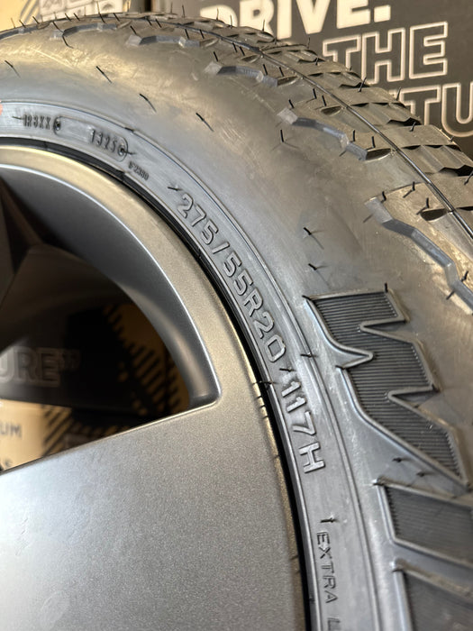 Genuine Land Rover Discovery 5 Style 5098 20" Alloy Wheels & Off Road Tyres