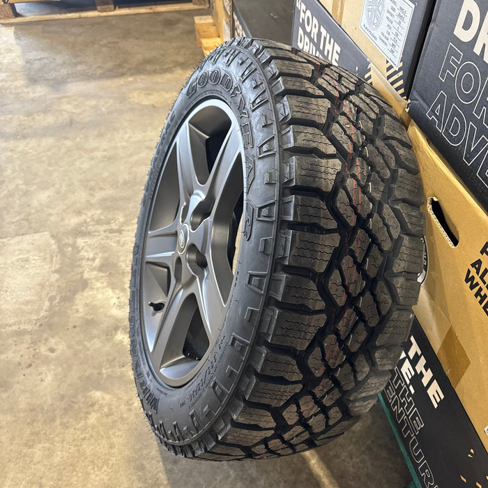 Genuine Land Rover Discovery 5 Style 5094 20" Alloy Wheels & Off Road Tyres