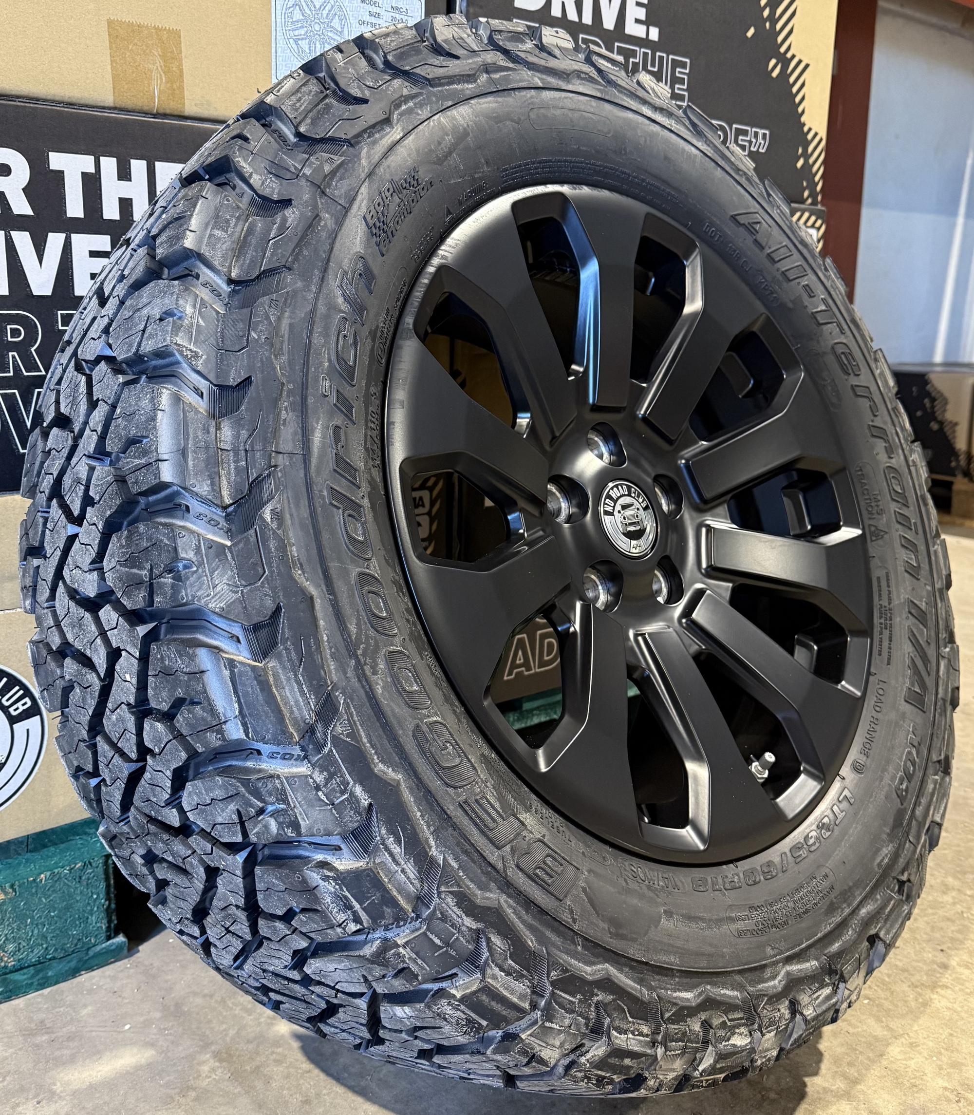 NRC-1 18" Land Rover Discovery 4 Off Road Alloy Wheels &amp; Tyres