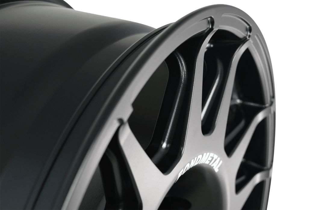 EVO Corse DakarZero 8.5x18", 6x139.7 PCD, ET0 Alloy Wheels & Tyres x4 - Hilux